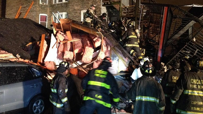2 people rescued from rubble of collapsed building in Chicago (PHOTOS)
