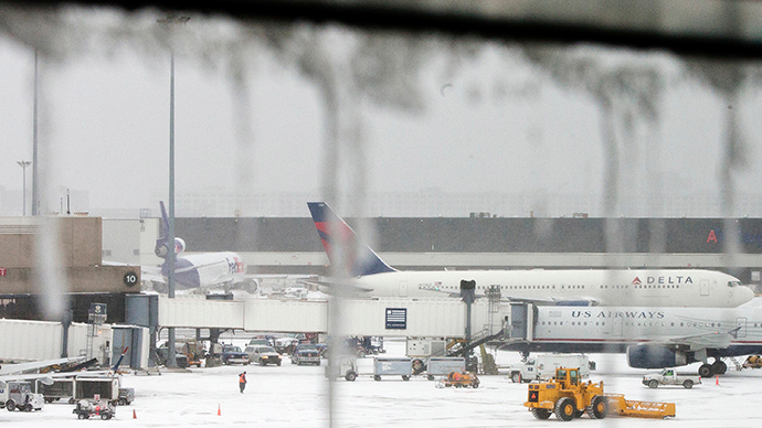 Thanksgiving mess: Airlines cancel hundreds of flights as storm rips through Northeast