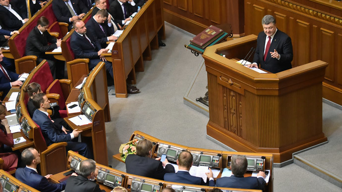 Poroshenko aims to change laws to allow foreigners into Ukrainian govt