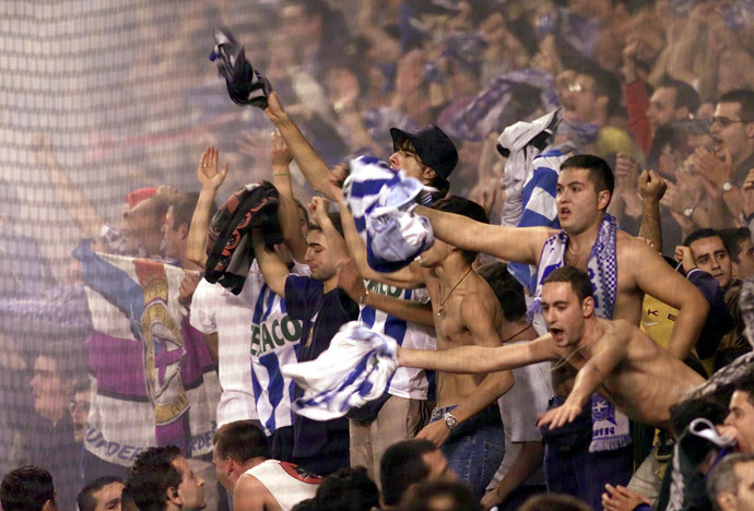 Deportivo La Coruna supporters (Reuters / Desmond Boylan)