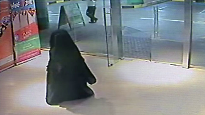 US teacher killing: Abu Dhabi hunts 'Reem Island Ghost' after shopping mall stabbing