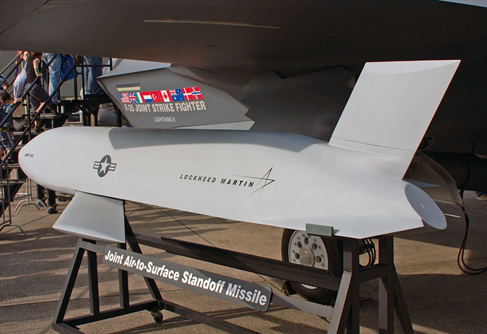 AGM-158 JASSM missiles (Photo from wikipedia.org)