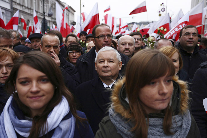 Jaroslaw Kaczynski (C rear), leader of the Polish Law and Justice (PiS) party, takes part in a demonstration march in Warsaw December 13, 2014. (Reuters/Jacek Marczewski/Agencja Gazeta)