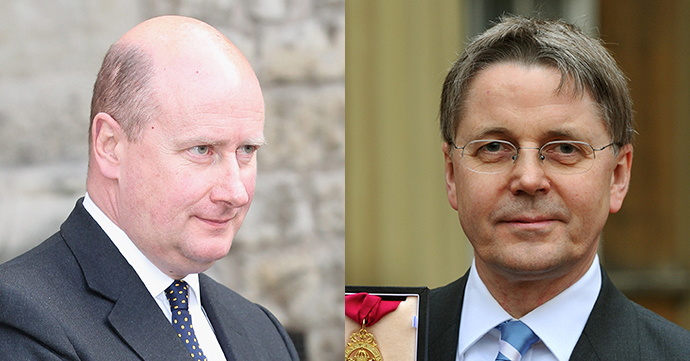 Britainâs cabinet secretary Sir Jeremy Heywood (R), and the Queenâs private secretary Sir Christopher Geidt (L) (AFP Photo)