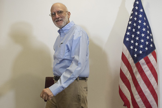 Alan Gross, leaves following a press conference after being released by Cuba on December 17, 2014 in Washington,DC. (Reuters/Saul Loeb)