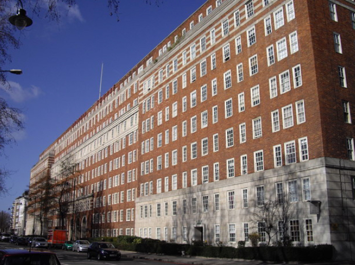 Dolphin Square from Grosvenor Road (Image from wikipedia.org)