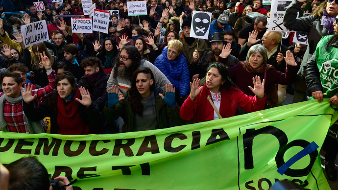 Rallies staged in over 30 Spanish cities against tough new anti-protest law (PHOTOS)