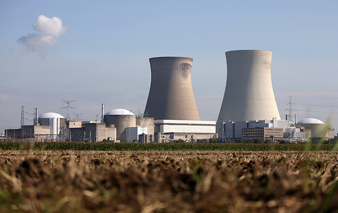 The Doel nuclear plant is pictured in northern Belgium (Reuters / Francois Lenoir)