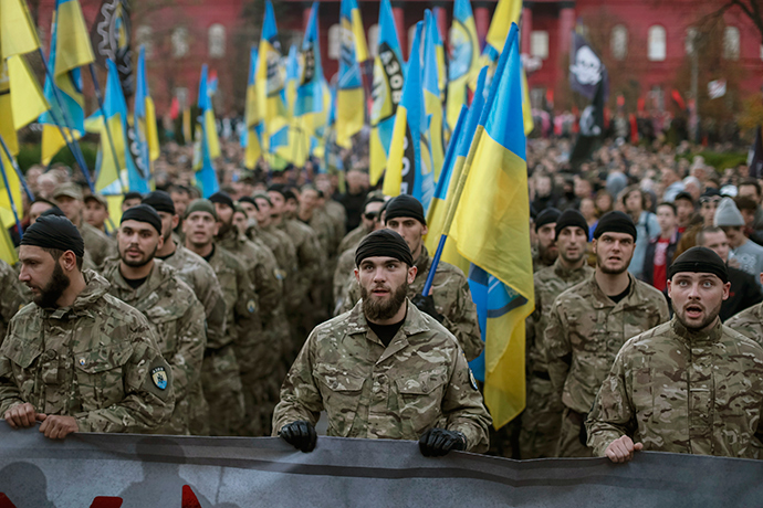 Soldiers of Ukrainian self-defence battalion "Azov" (Reuters / Gleb Garanich)