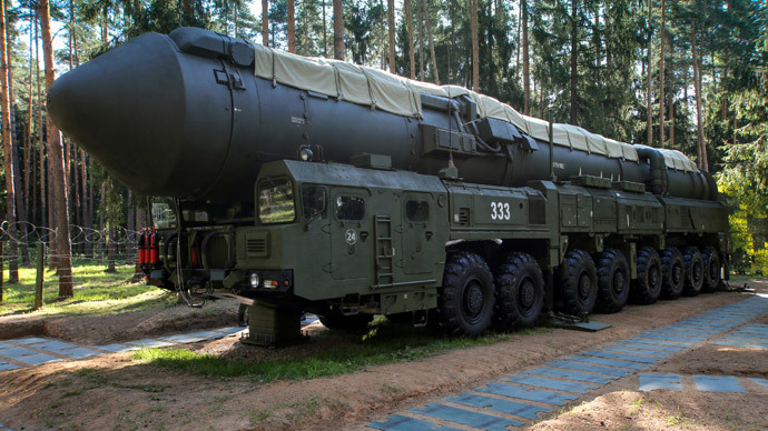 The Yars land-based mobile missile system before being transported to its field combat duty site at the Teykovo Guards Missile Division.(RIA Novosti / Vadim Savitskii)