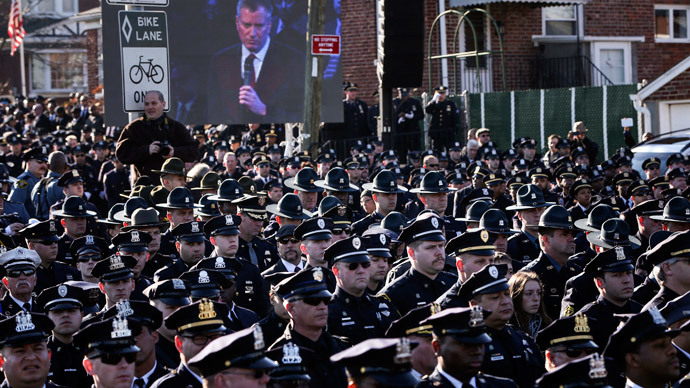 NYPD commissioner: Officers turning backs on mayor at funeral ‘very inappropriate’