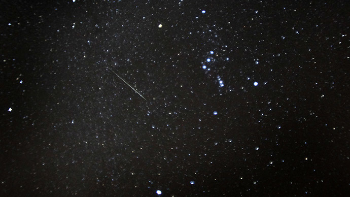 Green comet Lovejoy lights New Year's skies (VIDEO)