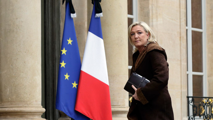 Marine Le Pen to Hollande: Suspend visa-free zone, strip terror suspects of French citizenship