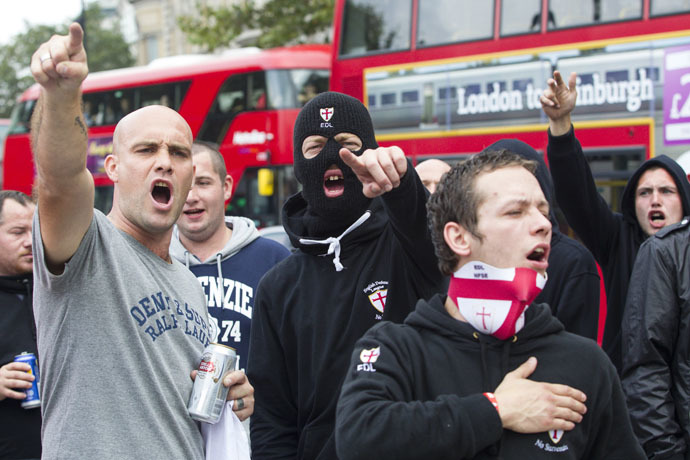 Supporters of the far-right English Defence League (EDL) take part in a march in London (AFP Photo)