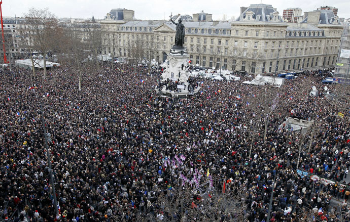A general view shows Hundreds of thousands of people gathering on the Place de la Republique to attend the solidarity march (Rassemblement Republicain) in the streets of Paris January 11, 2015. (Reuters)