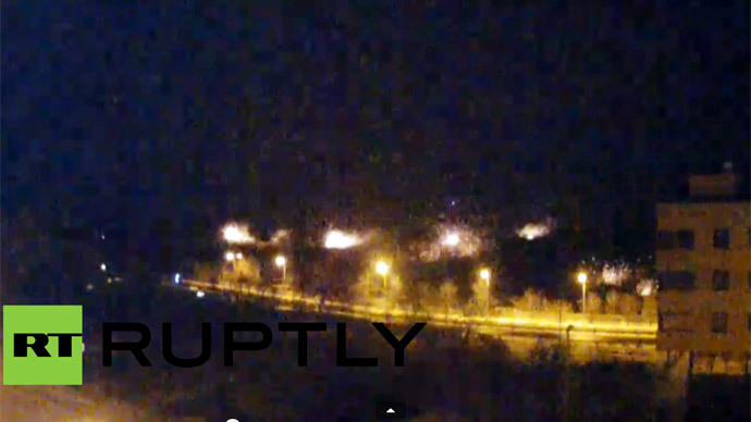 Shelling lights up night sky over Donetsk airport as fighting intensifies (VIDEO)