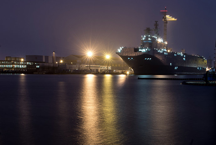 The Sevastopol amphibious assault ship of the Mistral class at the STX Europe shipyard in Saint-Nazaire. (RIA Novosti/Grigoriy Sisoev)