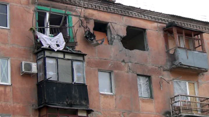 House damaged in artillery fire in Gorlovka, eastern Ukraine. Screenshot from RT video 