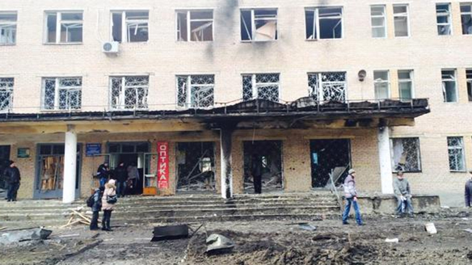 Hospital shelled in Ukraine's rebel Donetsk, multiple casualties reported