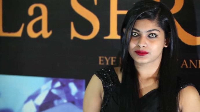 Indian doctor creates contact lenses with 24-carat gold (VIDEO)