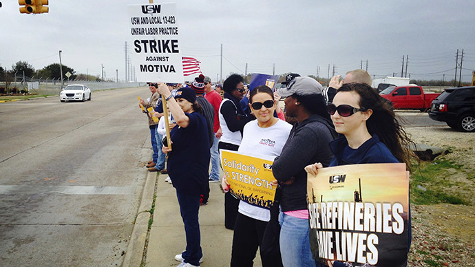 ​Biggest US refinery joins nationwide strike stretching into 4th week (PHOTOS)