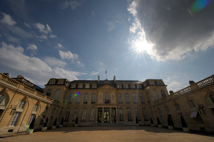 General view of the Elysee Palacenin Paris, the President's official residence (Reuters / Philippe Wojazer)
