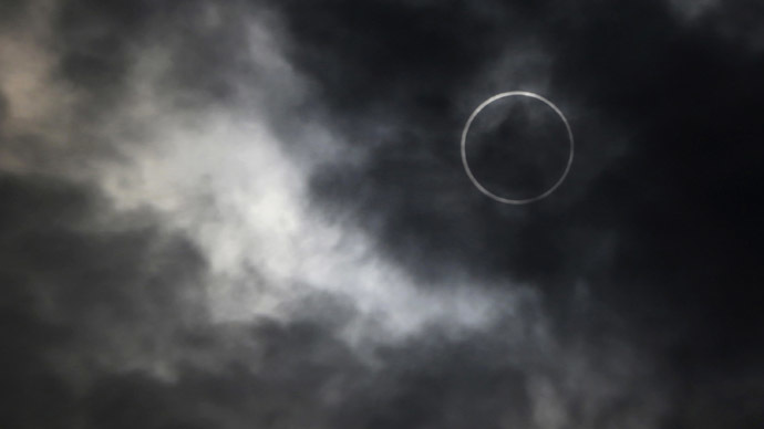 Solar eclipse to plunge Britain into darkness