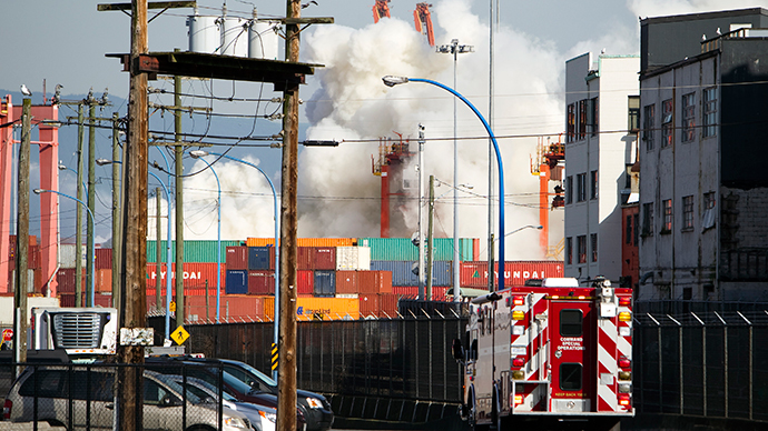 Chemical fire at Vancouver port prompts hazmat response, evacuations (PHOTOS, VIDEO)