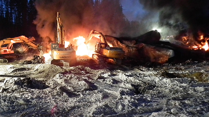Huge fire: Train carrying crude oil derails in Canada