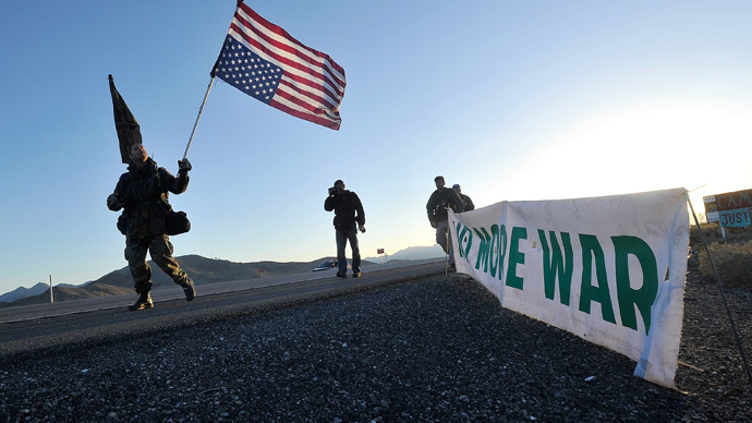 ‘Endless war’ protester rebuffed by Kerry at ISIS hearing