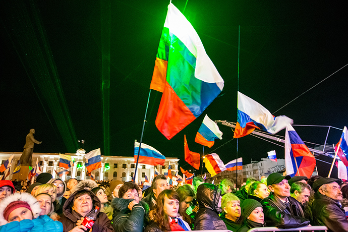 Simferopol residents attending the "Crimea-Spring" concert on Lenin Square in the city center on the day of voting in a referendum about the status of Crimea (RIA Novosti)