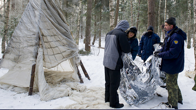 Winter survival training (Photo courtesy: Gagarin Research and Test Cosmonaut Training Center)