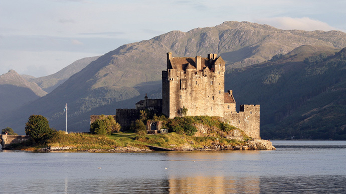 ​Great Scot! Irish holiday destination advertised with… a Scottish castle?