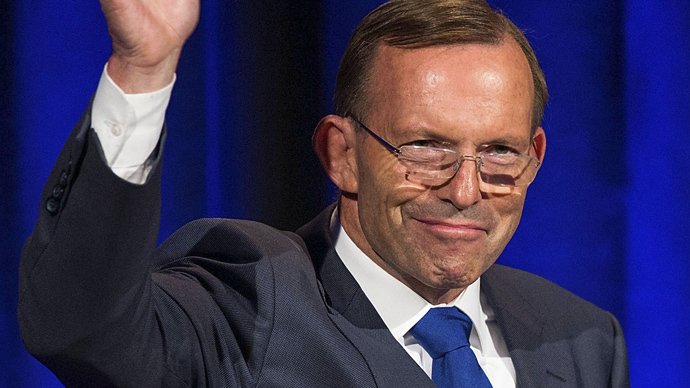 'Why do you say stupid things': Aussie PM Abbott grilled on air following Nazi slur