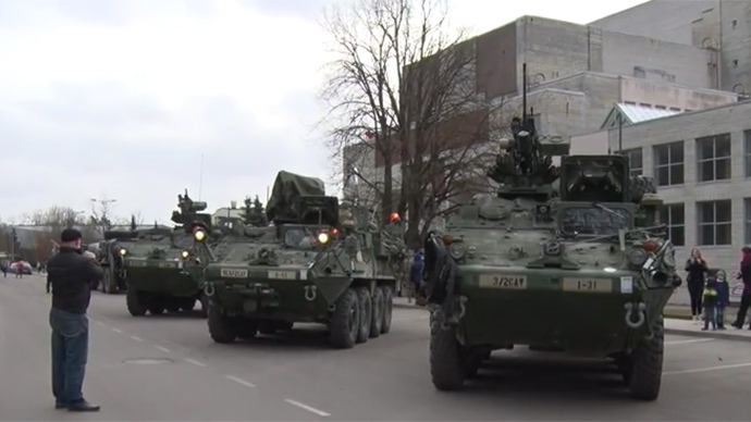 US military convoy parades through Eastern Europe (VIDEOS)