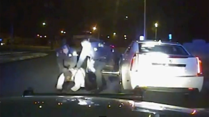 ‘Please, I can’t breathe:’ Unarmed black man beaten by Michigan cops in arrest video