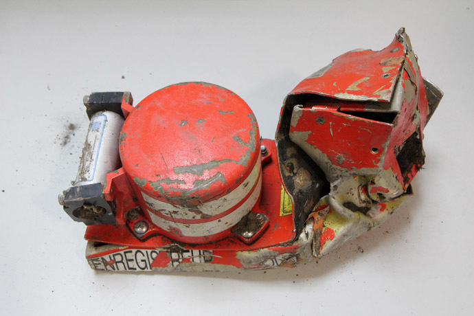 A black box voice recorder from the German Airbus operated by Lufthansa's Germanwings budget Airbus A320 crash is seen in this photo released by the BEA. (Reuters / BEA)