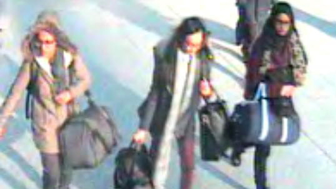 Travel bans issued for 5 British girls attending same school as runaway ISIS trio