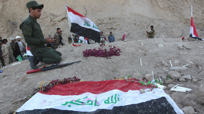 Tikrit mass grave may contain bodies of 1,700 Iraqi soldiers killed by ISIS