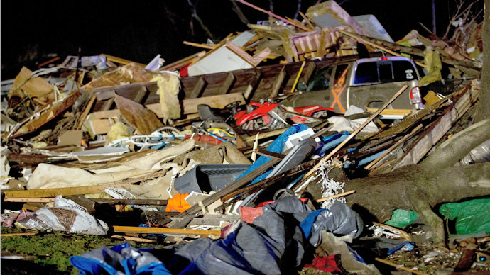 ‘Like Wizard of Oz!’ Tornadoes sweep through Illinois, leaving 1 dead, many homeless