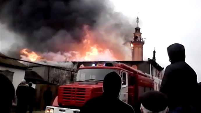 Massive blaze breaks out in mosque in southern Russia (VIDEO)