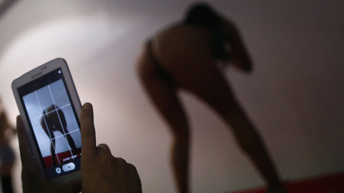 Revenge porn offenders could face 2 yrs in prison