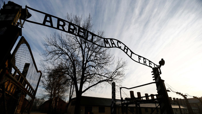 Heirs of Holocaust victims sue French train company over death camp deportations