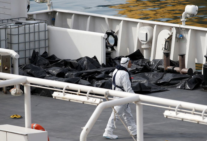 Bodies of dead immigrants lie on the deck of the Italian coastguard ship Bruno Gregoretti in Senglea, in Valletta's Grand Harbour April 20, 2015. (Reuters/Darrin Zammit Lupi)