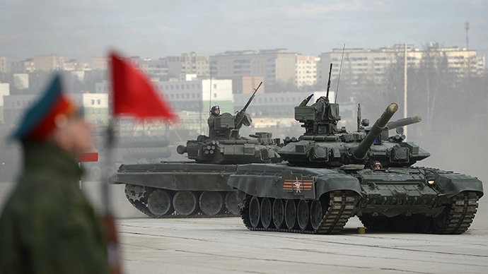 T-90 tanks to S-400 missiles: Top Russian military hardware rehearse for 70th V-Day parade (VIDEO)