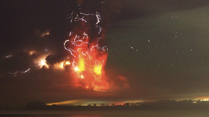 Ash turns Chile town into post-apocalyptic scene after Calbuco eruption (PHOTOS)