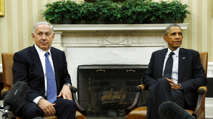 U.S. President Barack Obama (R) meets with Israel's Prime Minister Benjamin Netanyahu at the White House in Washington October 1, 2014. (Reuters / Kevin Lamarque)