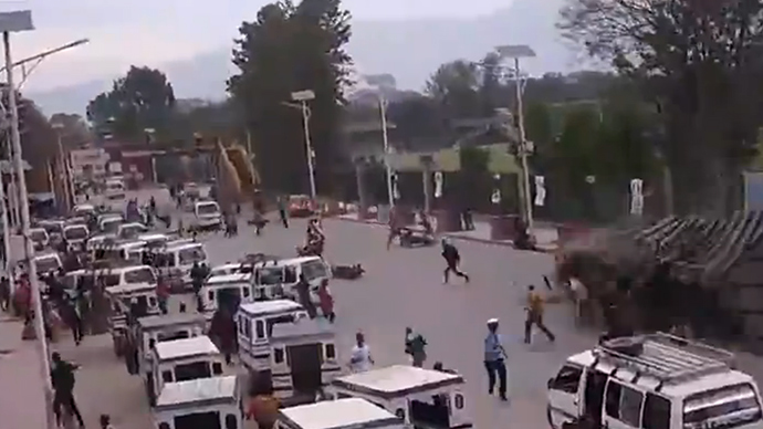 New video of Nepal earthquake shows building collapsing on motorists