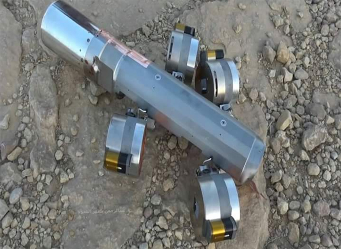 A BLU-108 canister with four submunitions still attached found in the al-Amar area of al-Safraa, Saada governorate, in northern Yemen on April 17, 2015 (image from http://www.hrw.org)