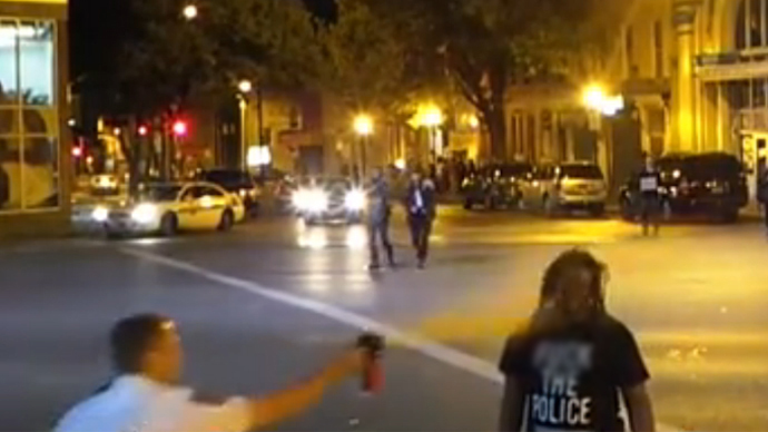 Baltimore protester wearing ‘F**k the police T-shirt’ gets face full of pepper spray (VIDEO)
